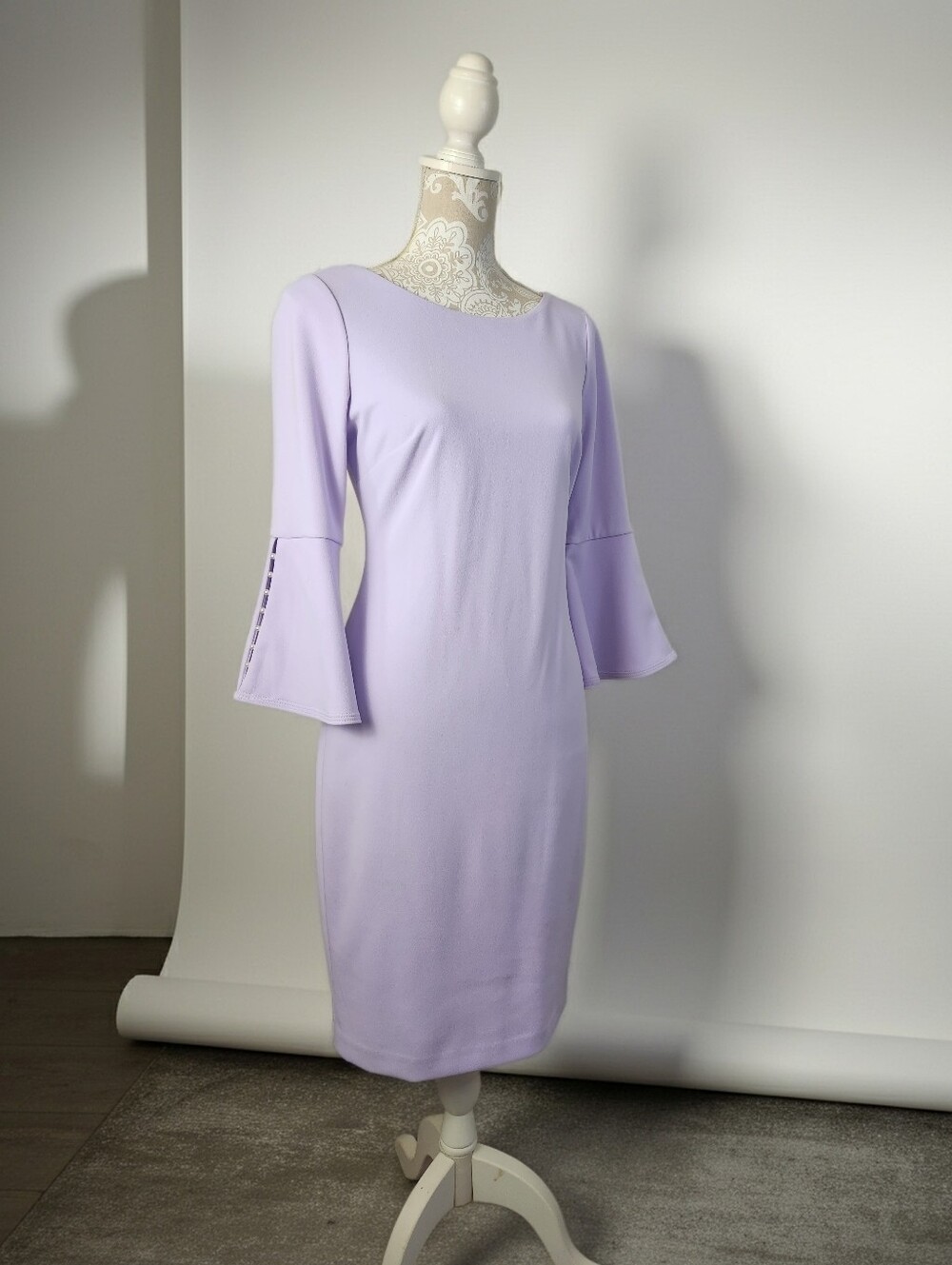 Calvin Klein Lilac Slit Bell Pearl Sleeve Stretch Sheath‎ Career Dress Size 6
